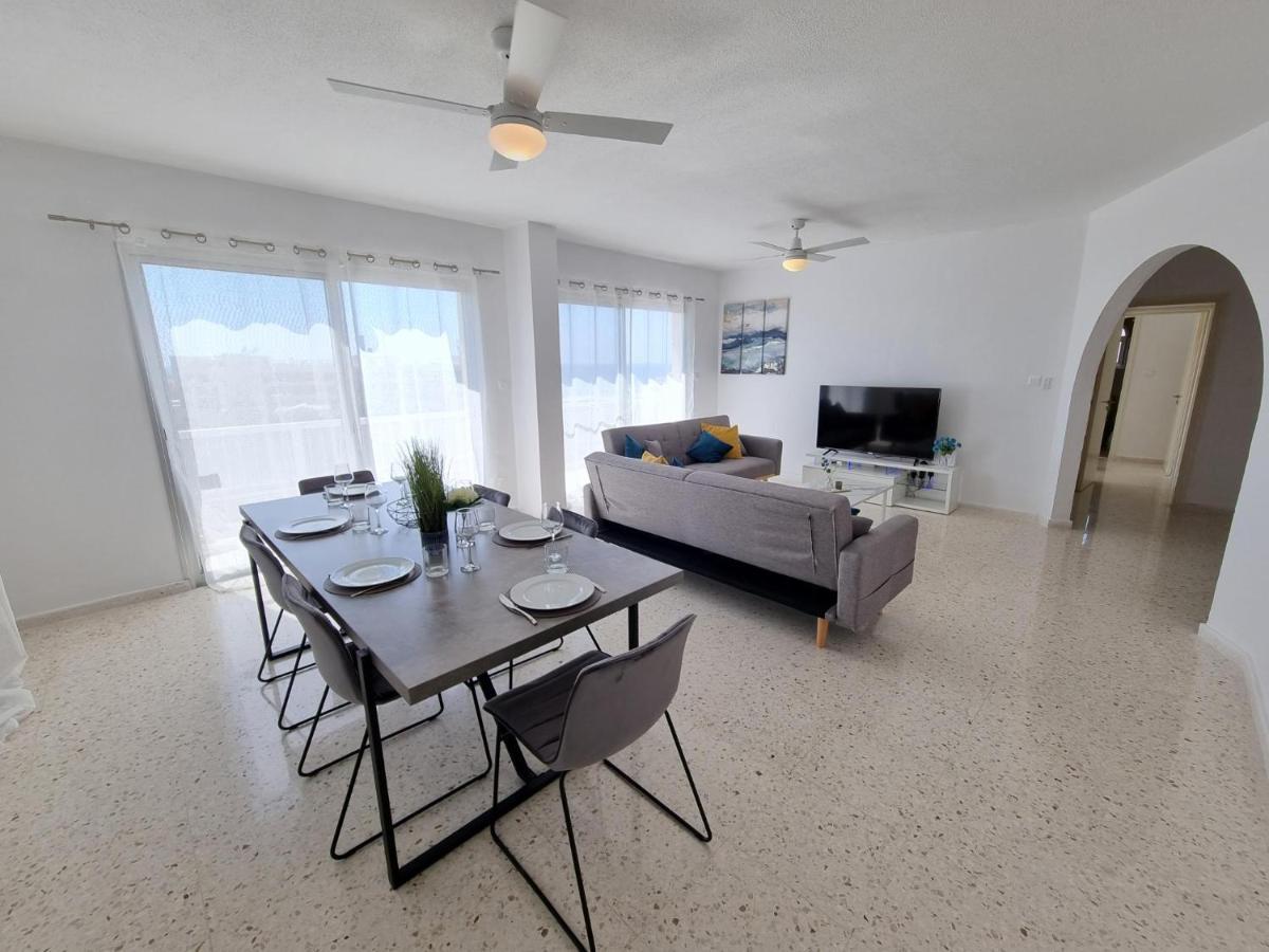 Ferienwohnung Diamond Sea View Penthouse Paphos Exterior foto